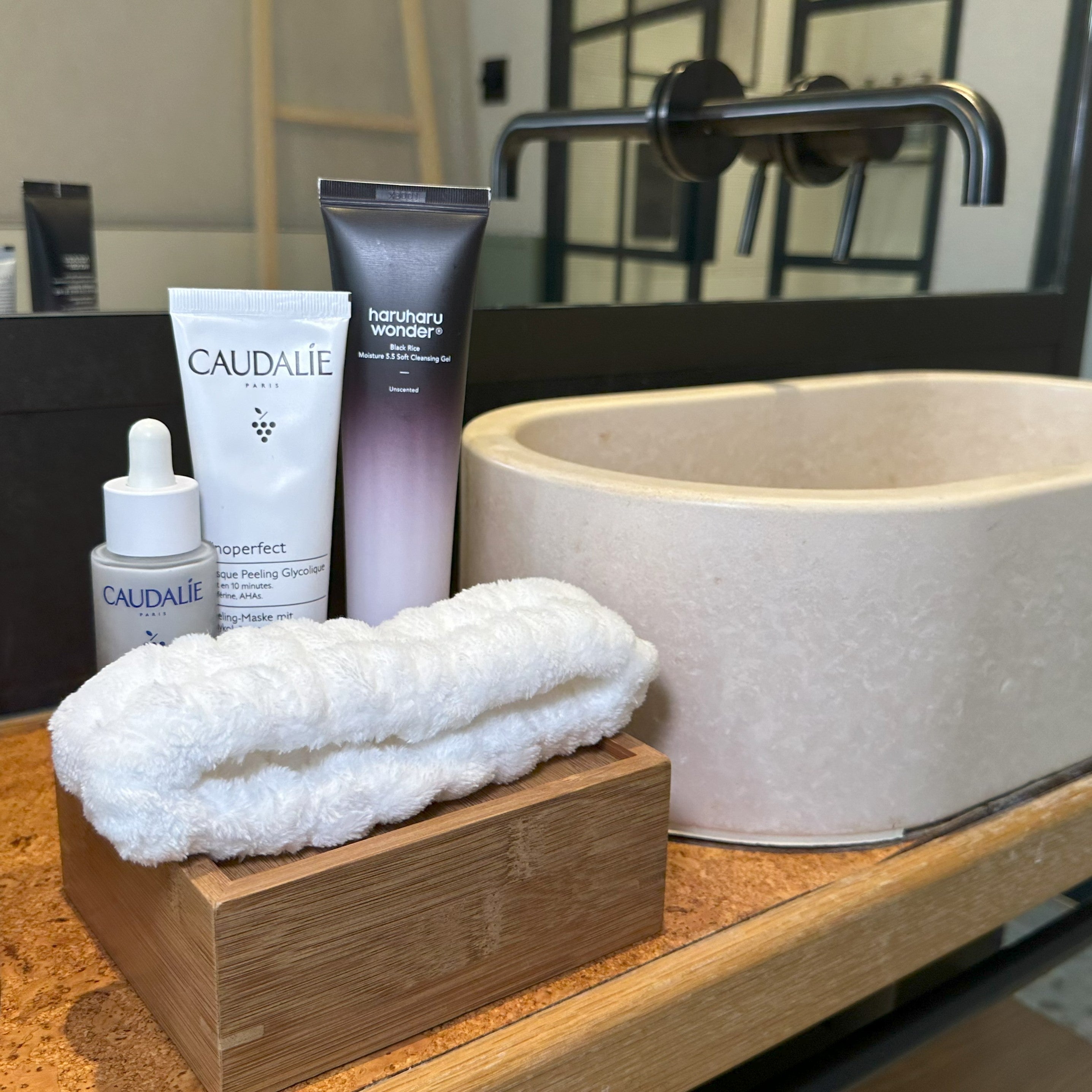 soft white facial cleansing headband