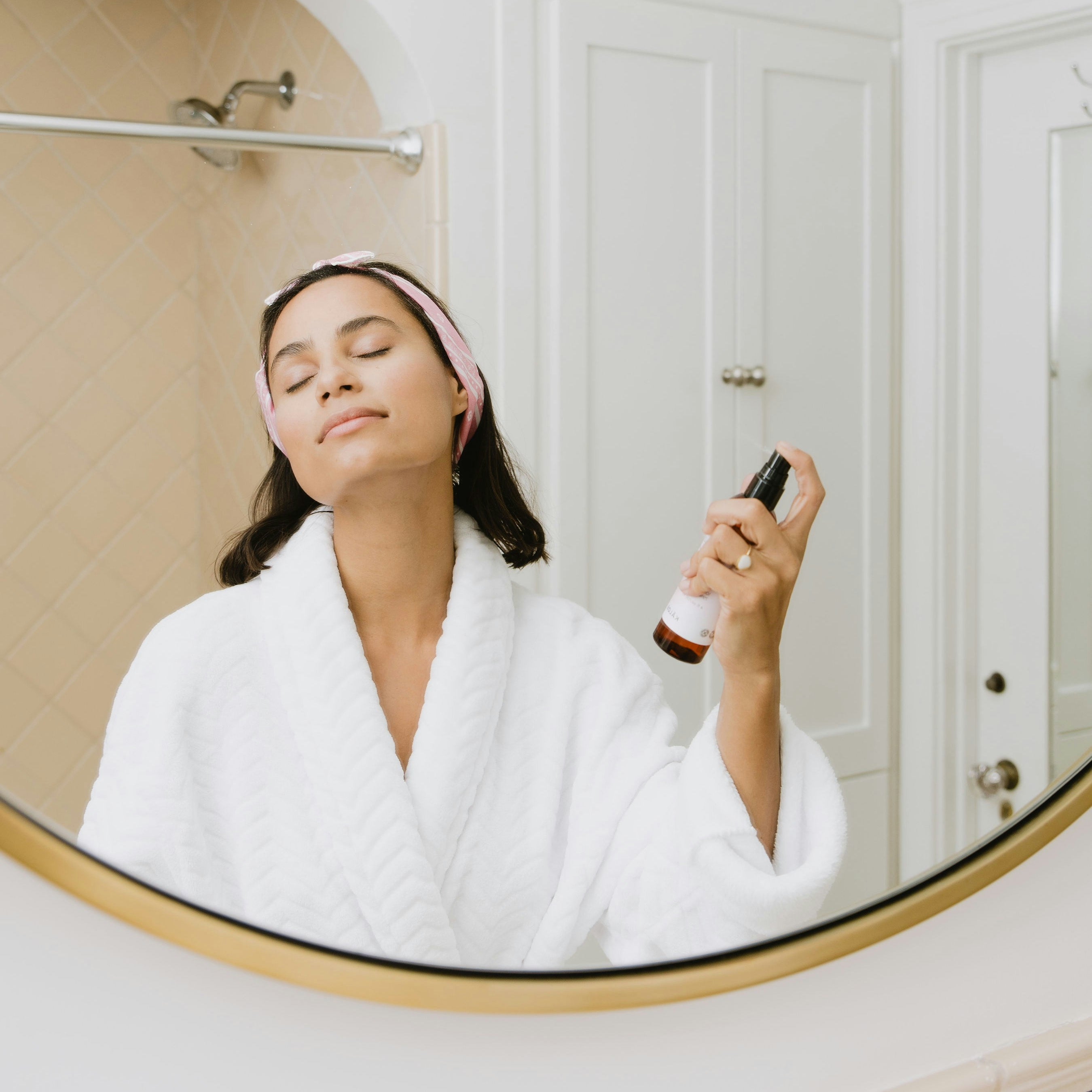 Master Your Skincare Cleansing Routine: The Do’s and Don’ts